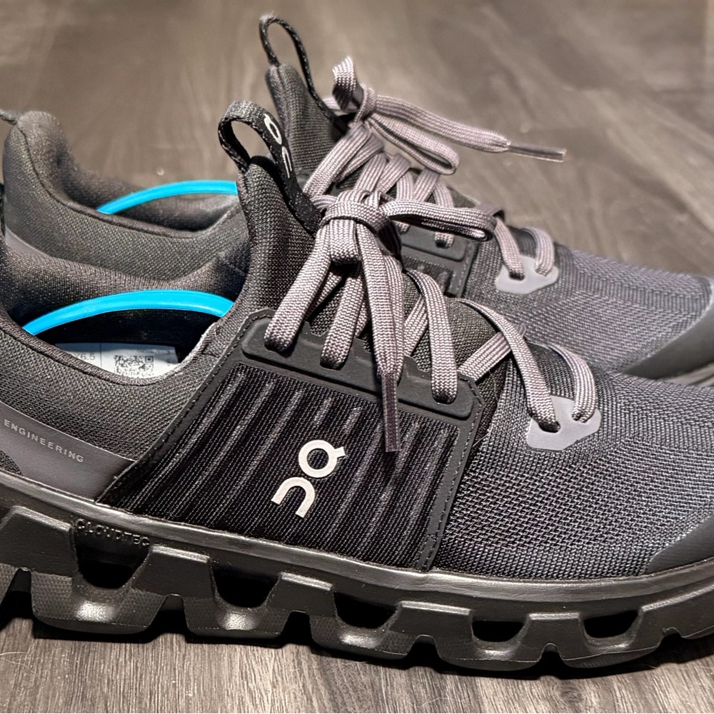 On Cloudswift running shoes - Picture 2 of 6